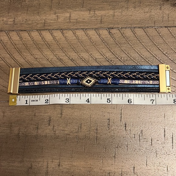 🆕 Beautiful, multi-layer magnetic clasp bracelet. - Picture 3 of 3